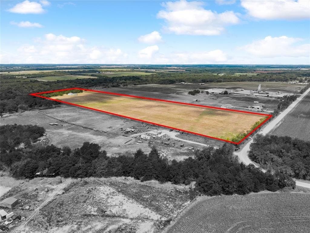 17.86 acres in Hunt County - photo 2
