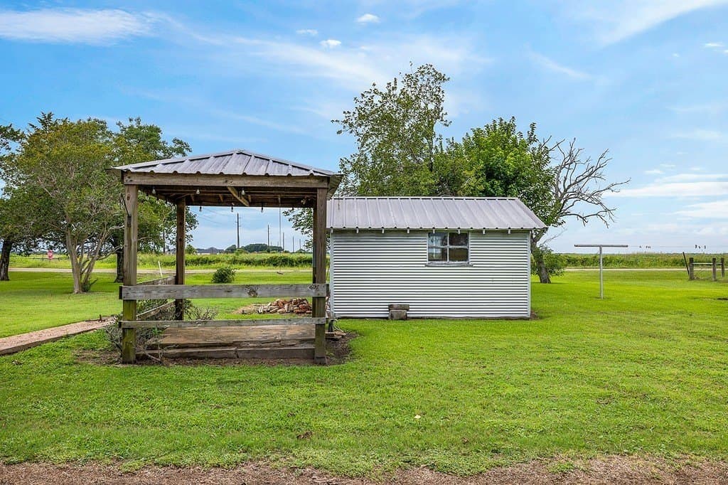 4 acres in Wharton County - photo 6