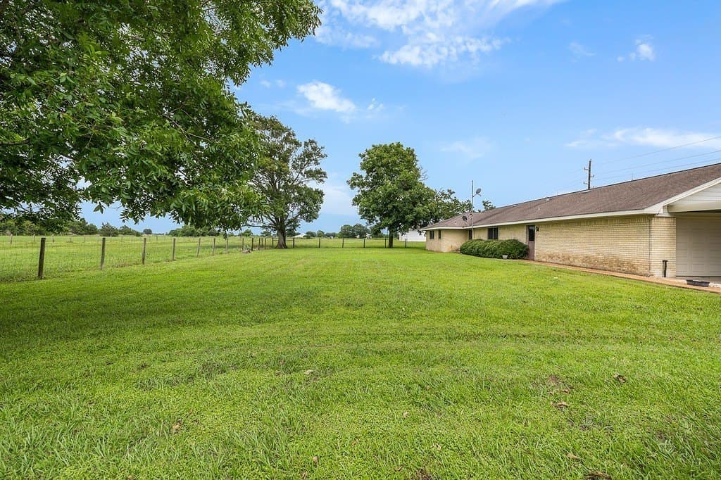 4 acres in Wharton County - photo 4