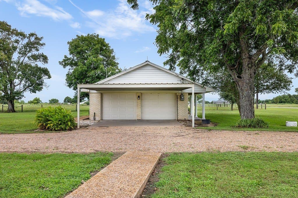 4 acres in Wharton County - photo 5