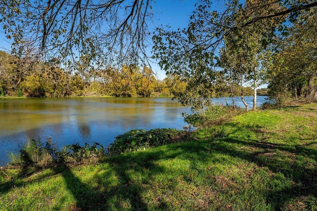 4.94 acres in Fayette County - photo 4