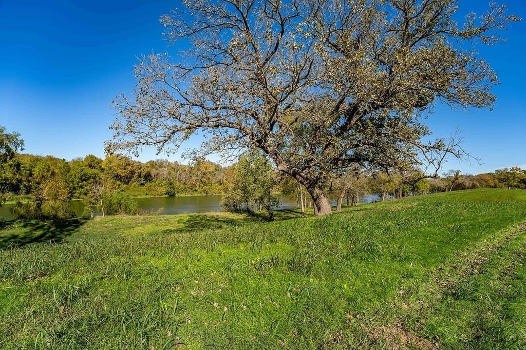 4.94 acres in Fayette County - photo 14