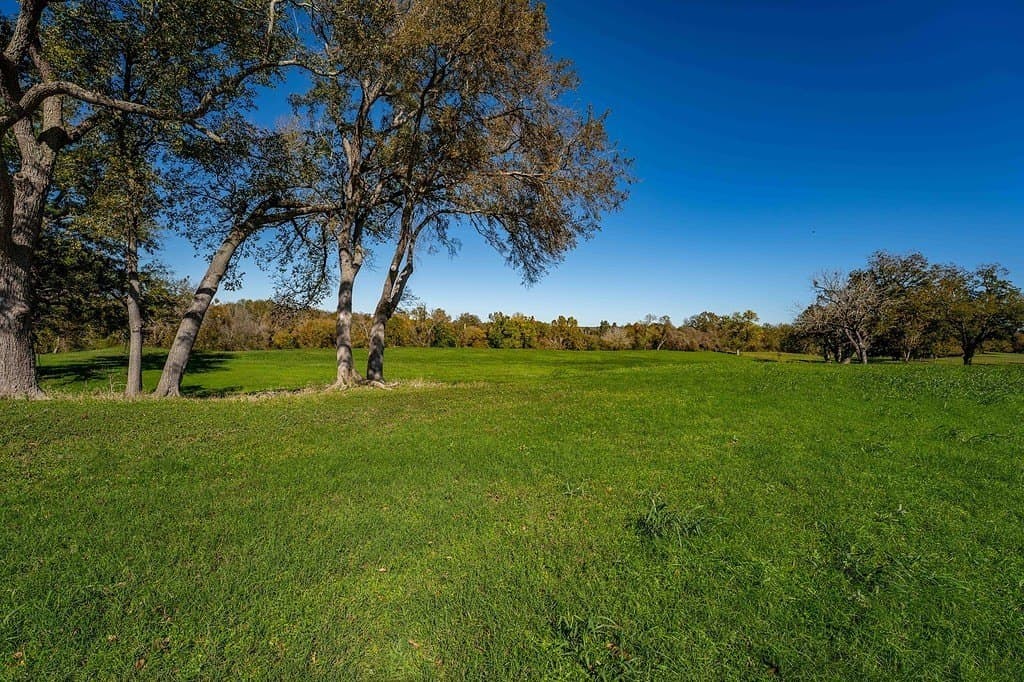 4.94 acres in Fayette County - photo 17