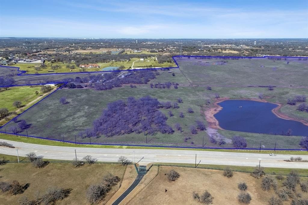 300 acres in Denton County - photo 4