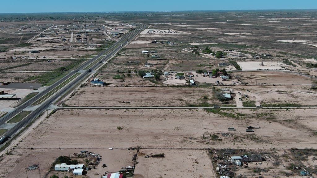 1.13 acres in Crane County - photo 5