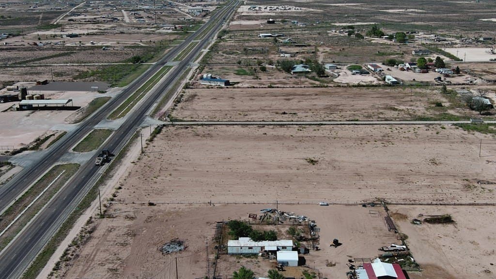 1.13 acres in Crane County - photo 3