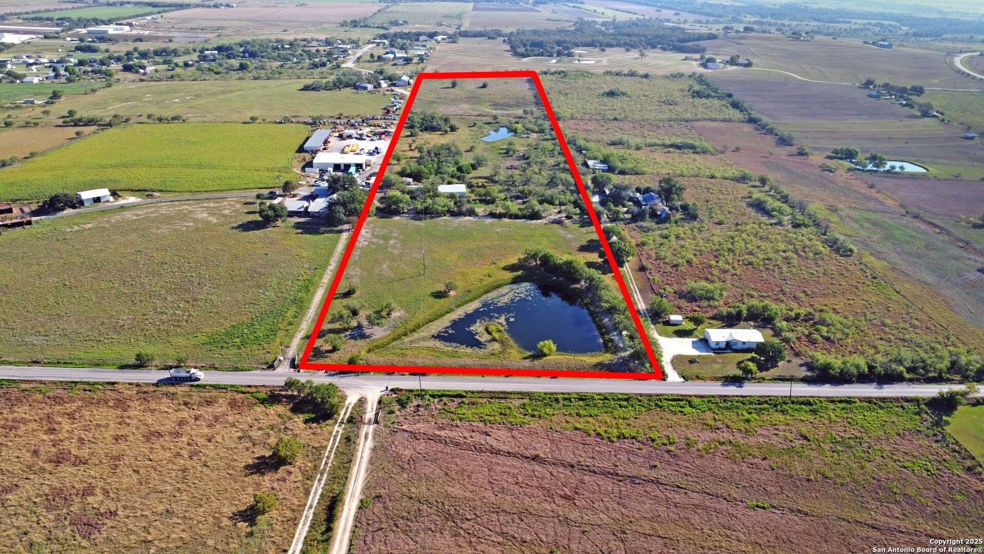 17.78 acres in Comal County - photo 2