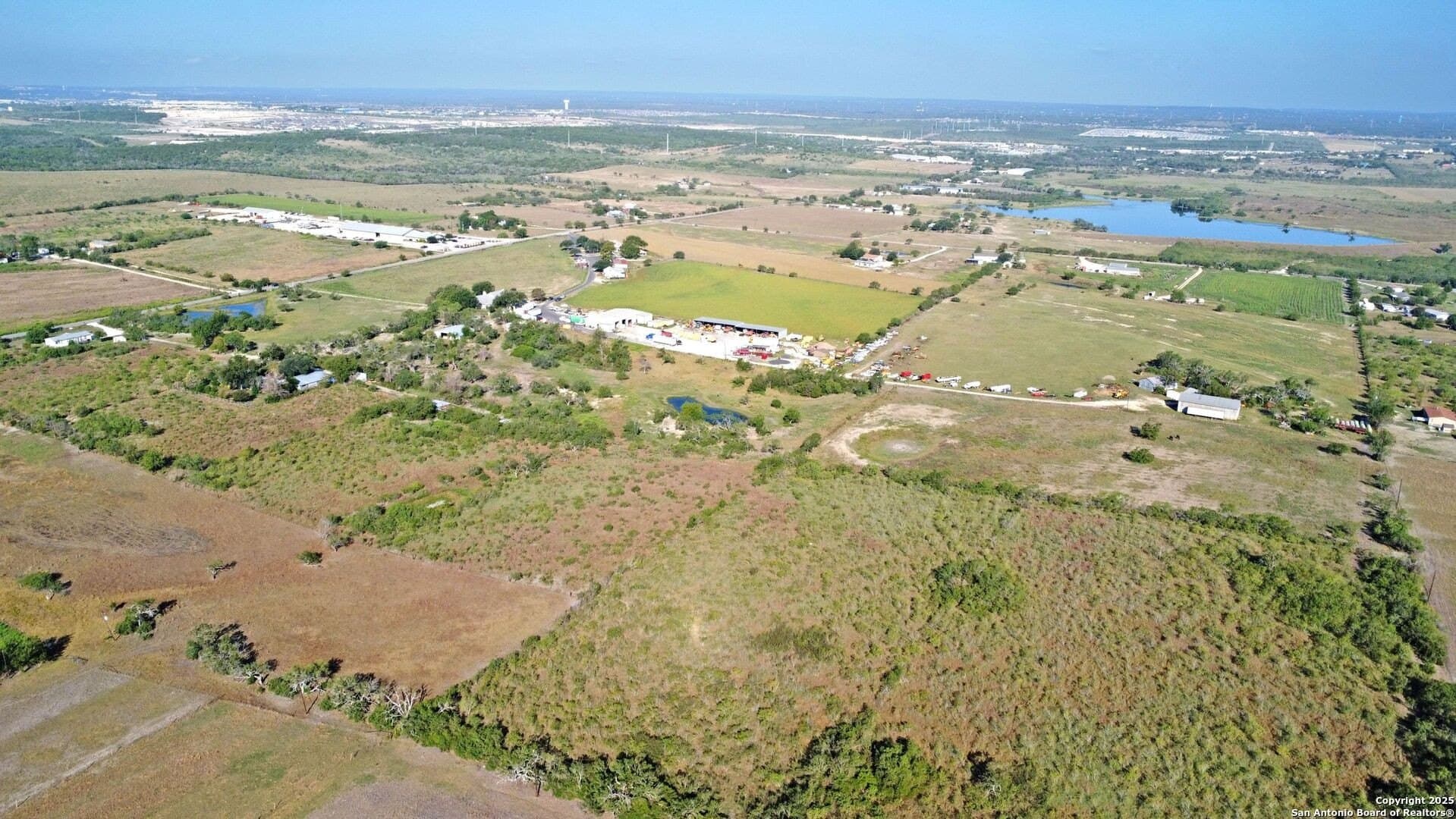 17.78 acres in Comal County - photo 5