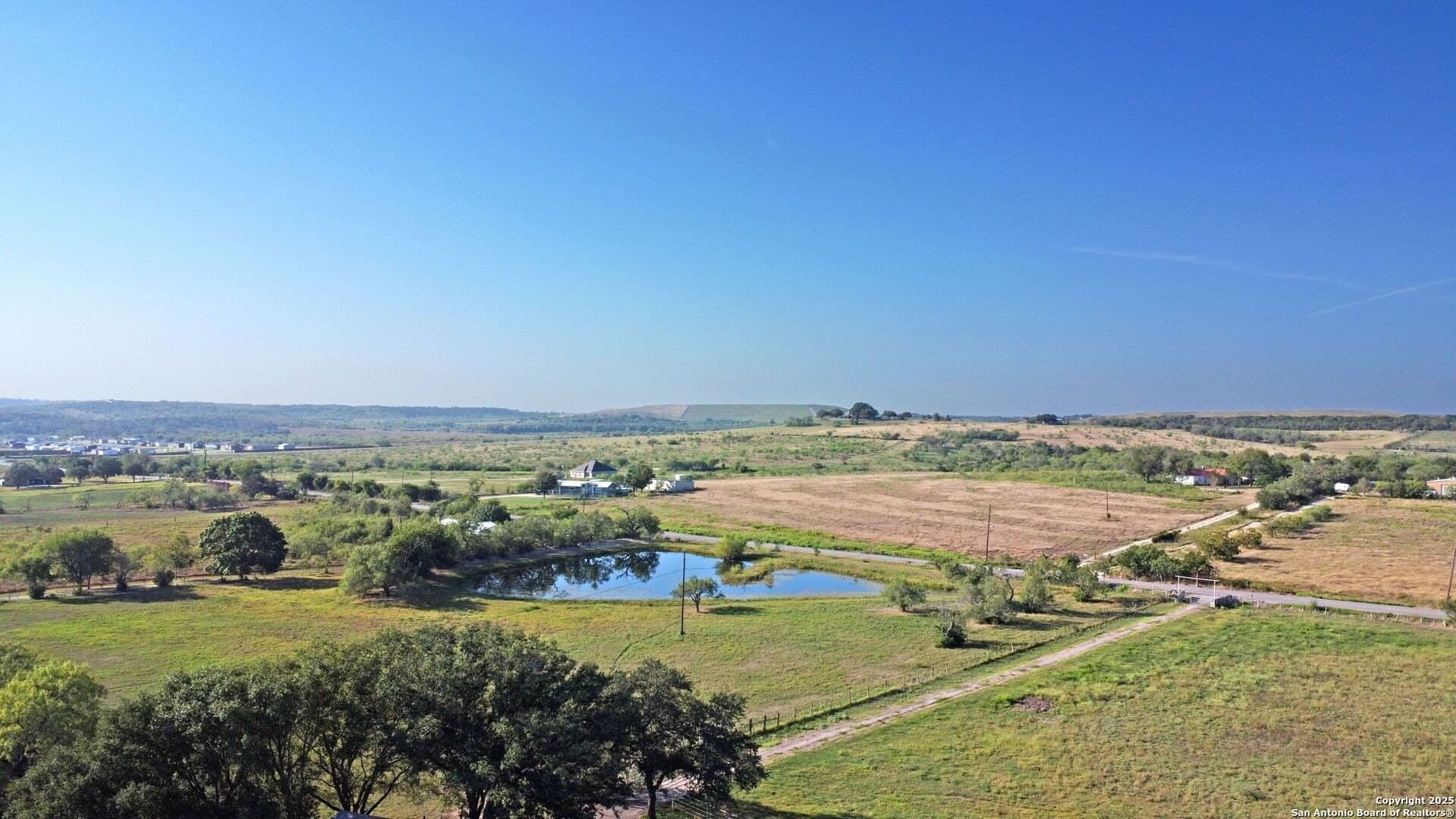 17.78 acres in Comal County - photo 4