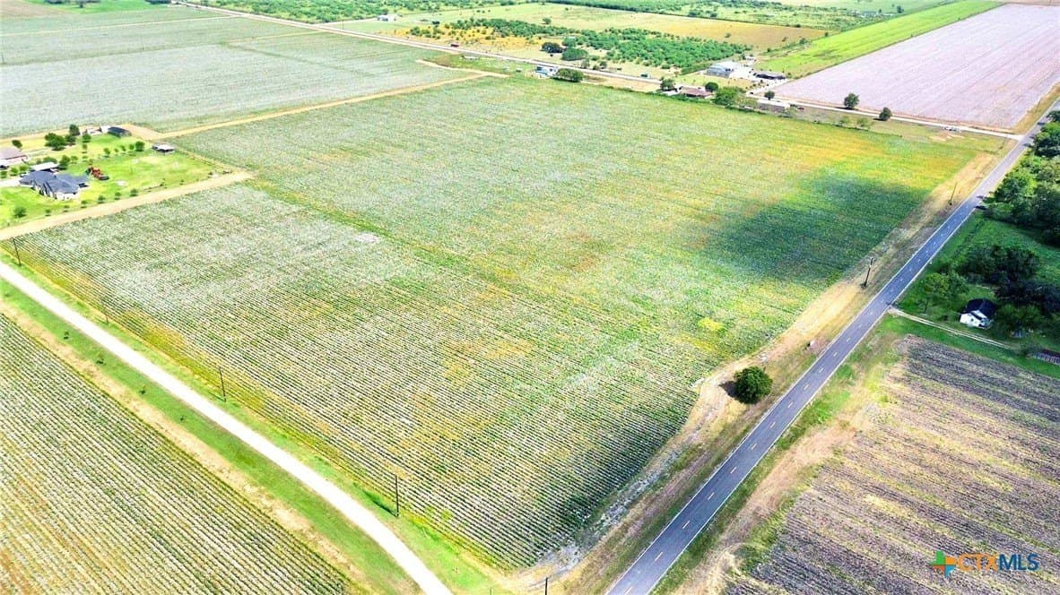 30 acres in Fort Bend County - photo 7
