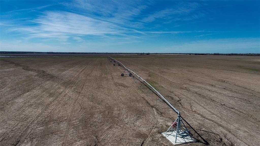 2,523 acres in Red River County - photo 5