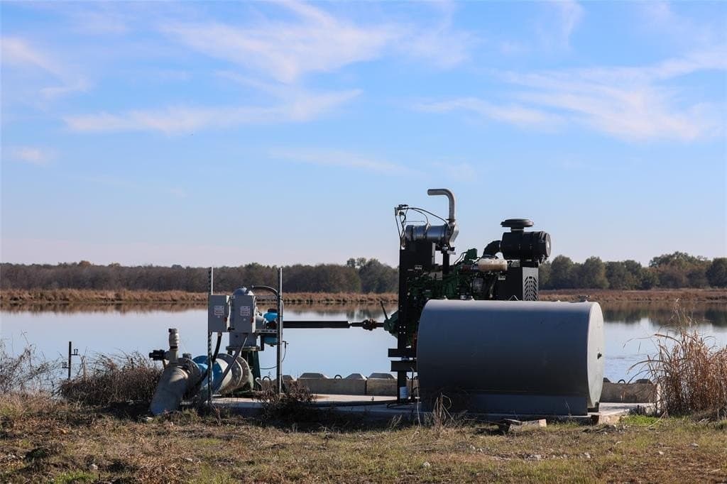 2,523 acres in Red River County - photo 9