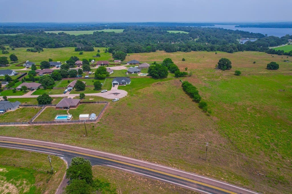 0.7 acres in Henderson County - photo 2