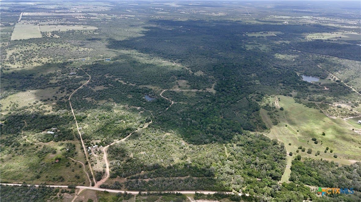 368 acres in Gonzales County - photo 4