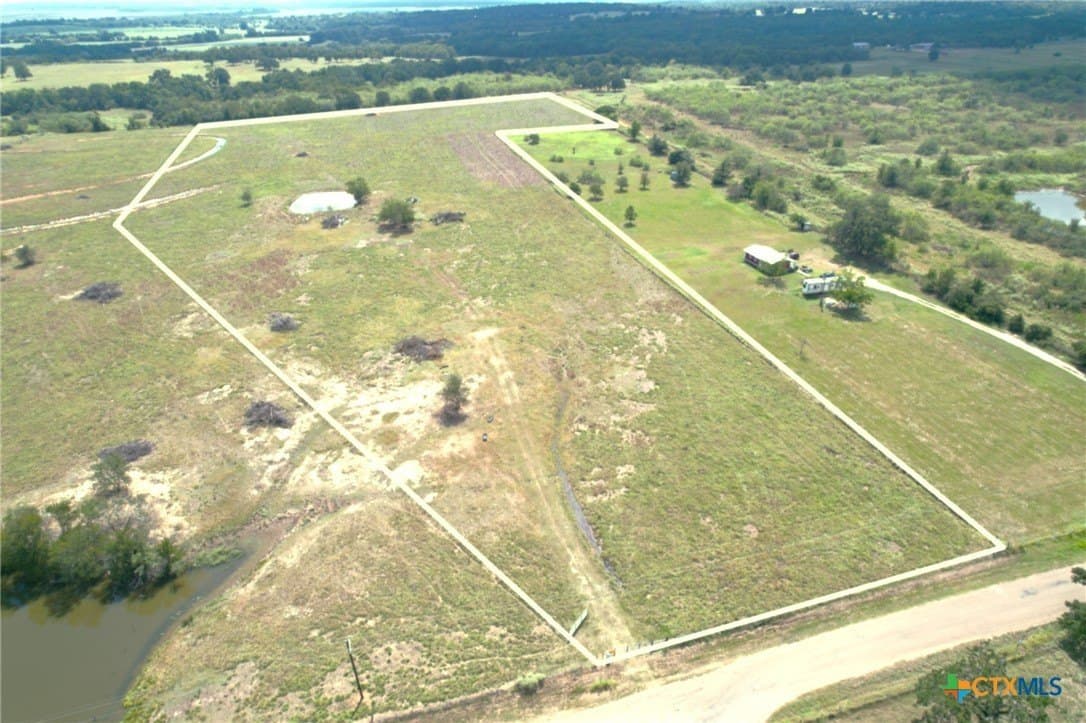 16 acres in Milam County - photo 2