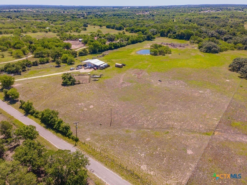18.51 acres in Guadalupe County - photo 2