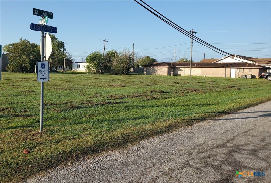 0.36 acres in Calhoun County - photo 3