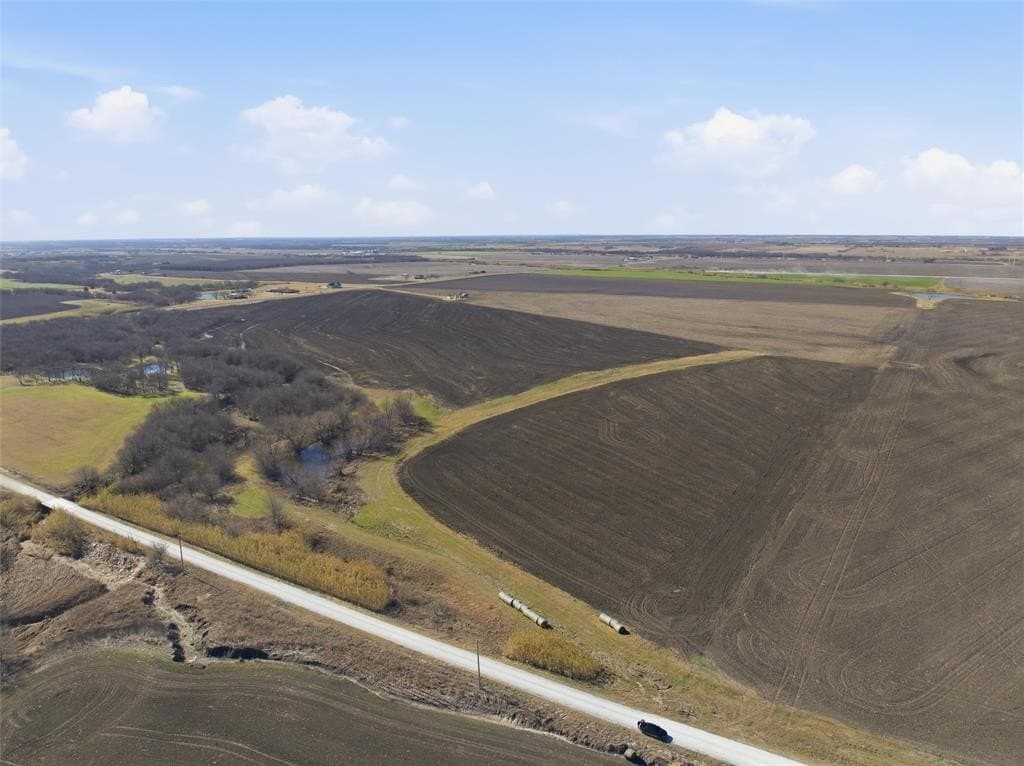 22.08 acres in Hill County - photo 9