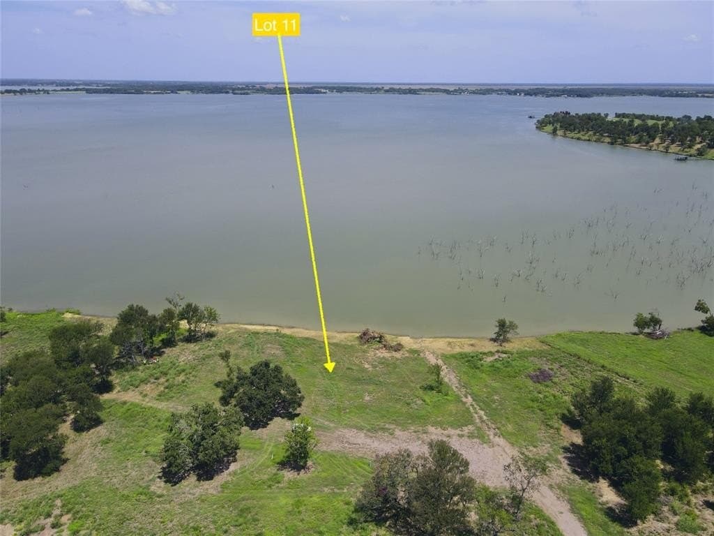 1.02 acres in Navarro County - photo 25