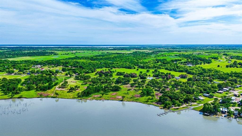 1.02 acres in Navarro County - photo 2