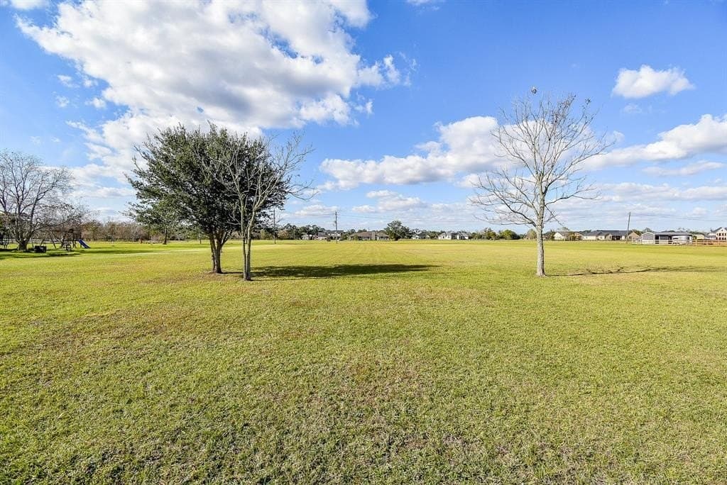 2 acres in Brazoria County - photo 7