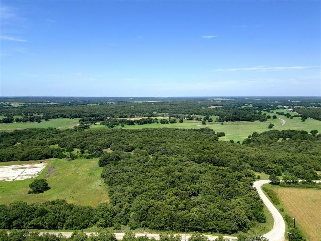 10 acres in Wise County - photo 18