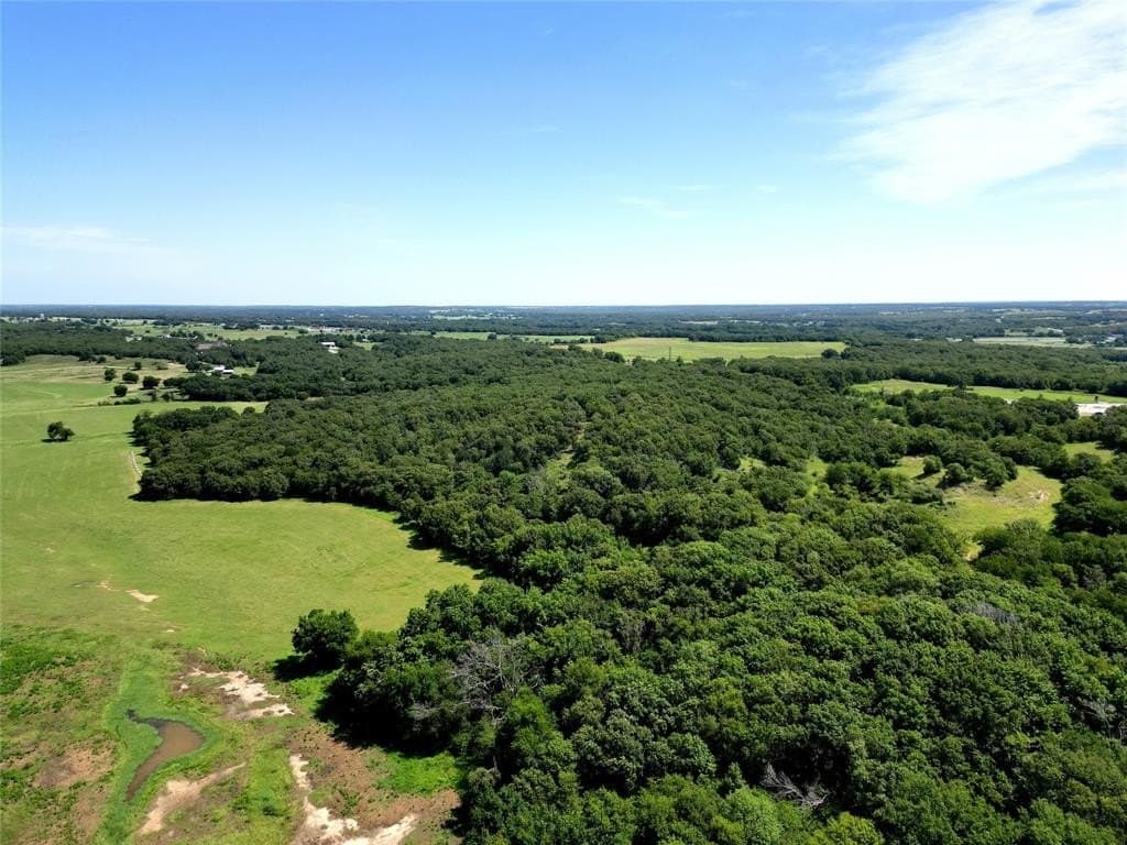 10 acres in Wise County - photo 3