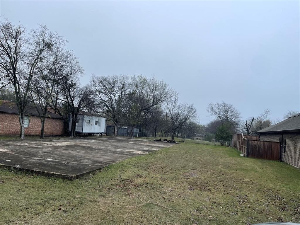 0.21 acres in Ellis County - photo 3