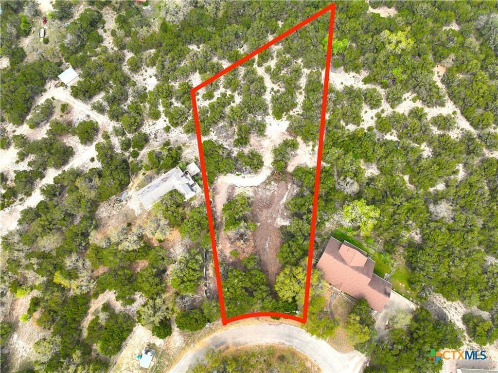 1.94 acres in Comal County - photo 2