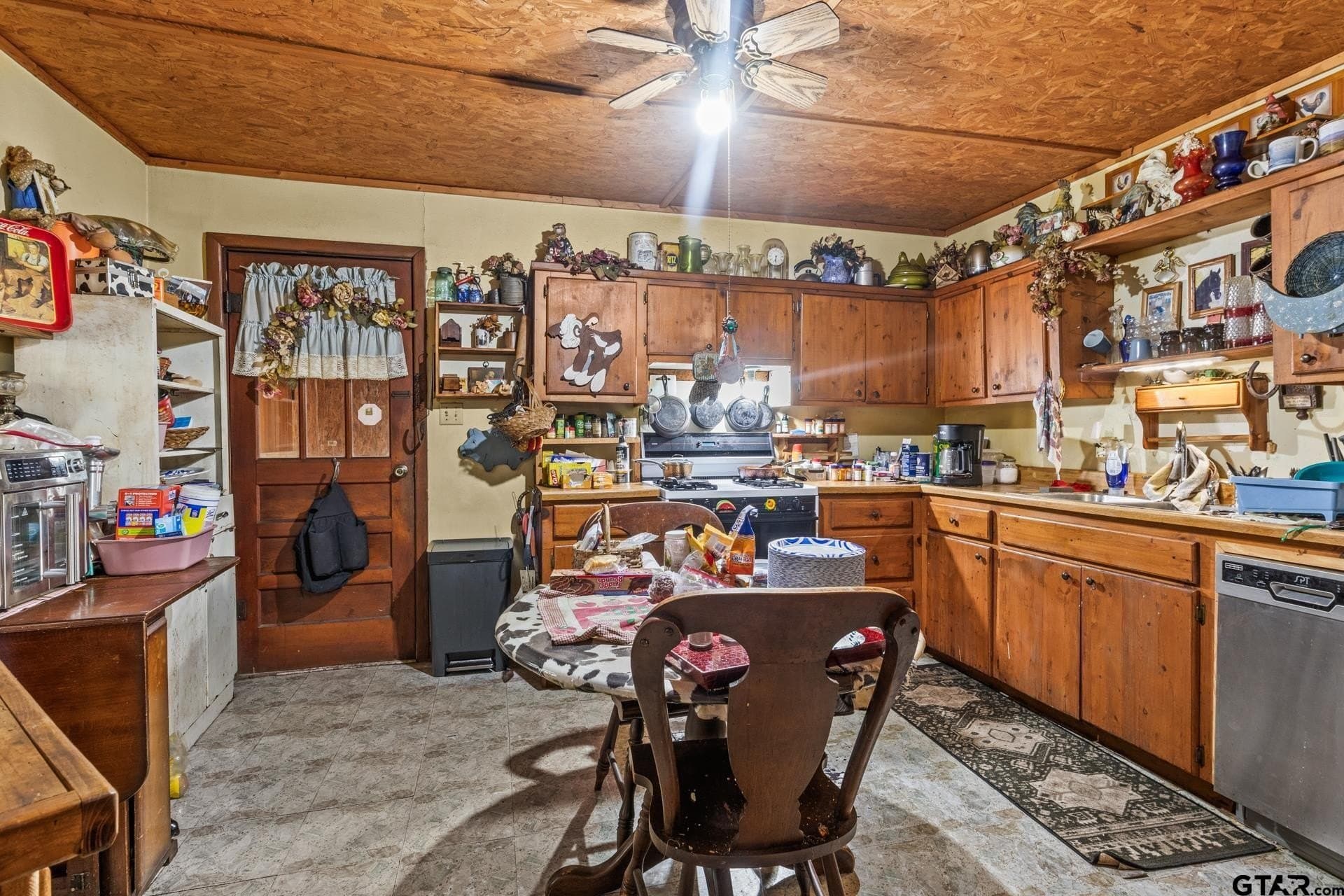10 acres in Morris County - photo 9