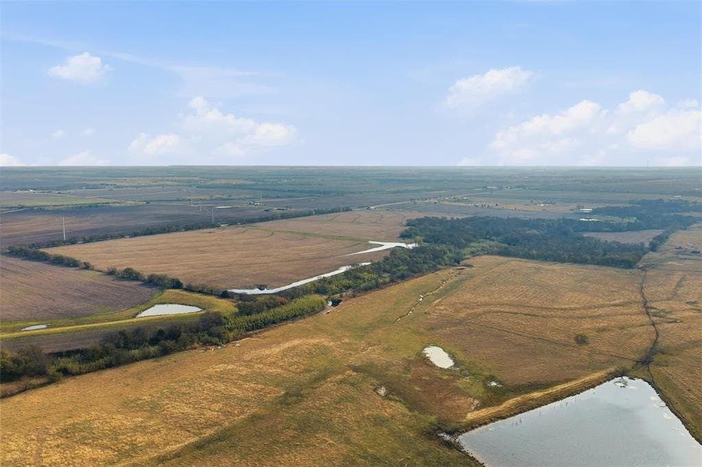 13.46 acres in Hill County - photo 7