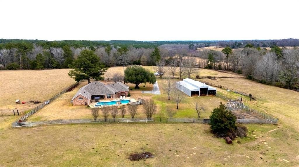 53.62 acres in Smith County - photo 2