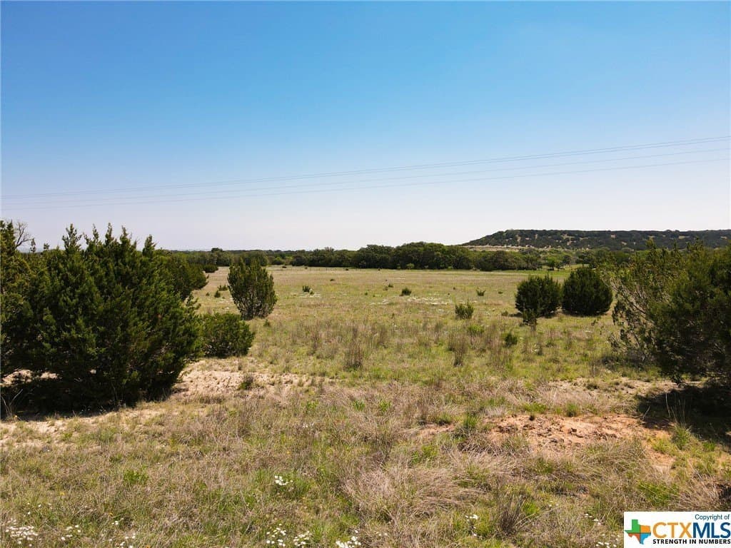 15.01 acres in Lampasas County - photo 4