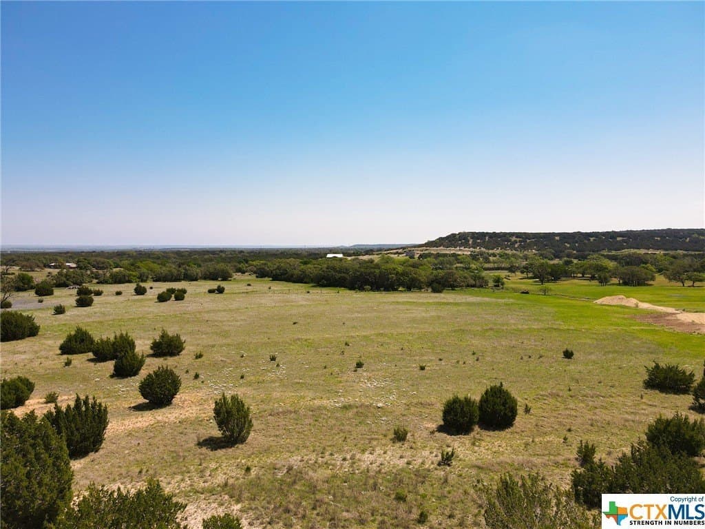15.01 acres in Lampasas County - photo 2