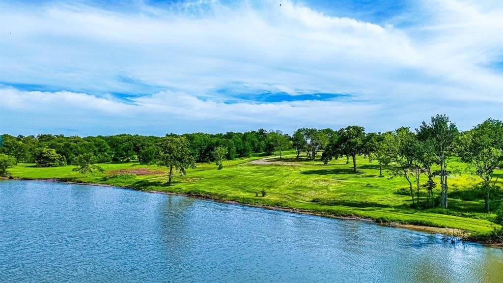 1.34 acres in Navarro County - photo 15