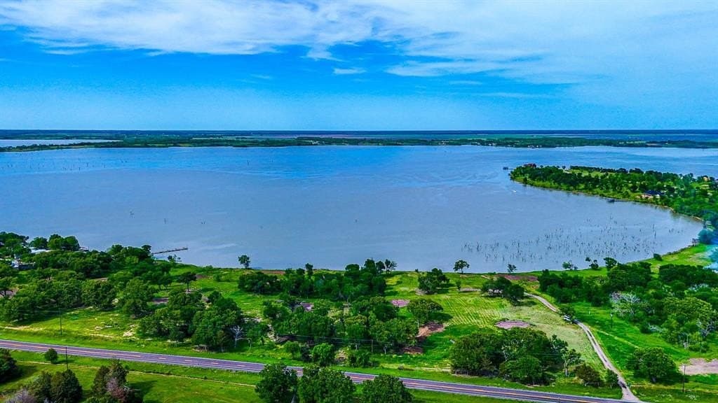 1.34 acres in Navarro County - photo 5