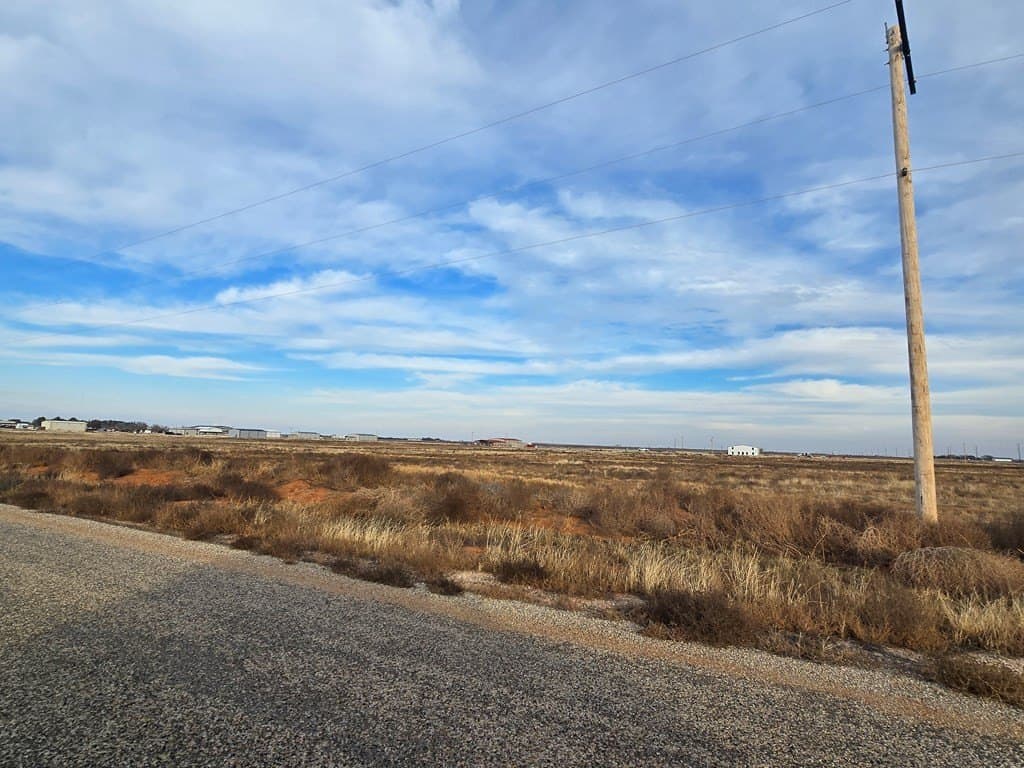 2.47 acres in Gaines County - photo 2