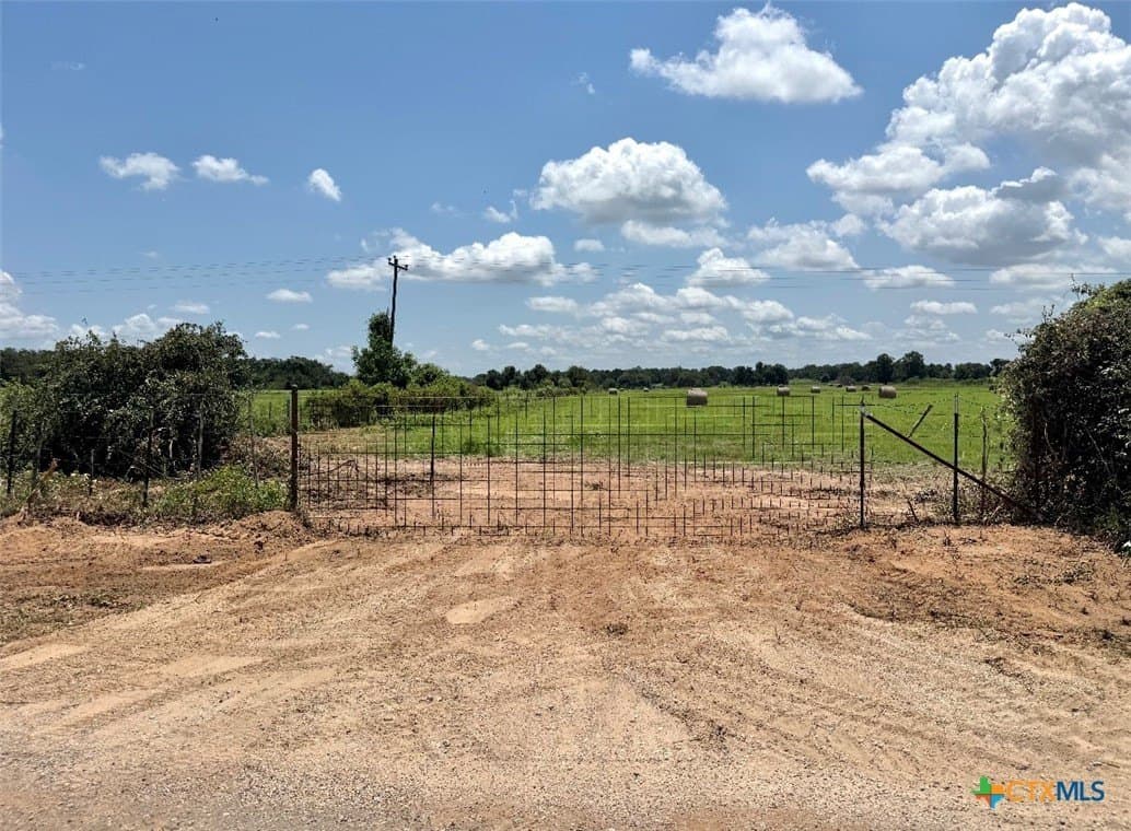 13 acres in Falls County - photo 2