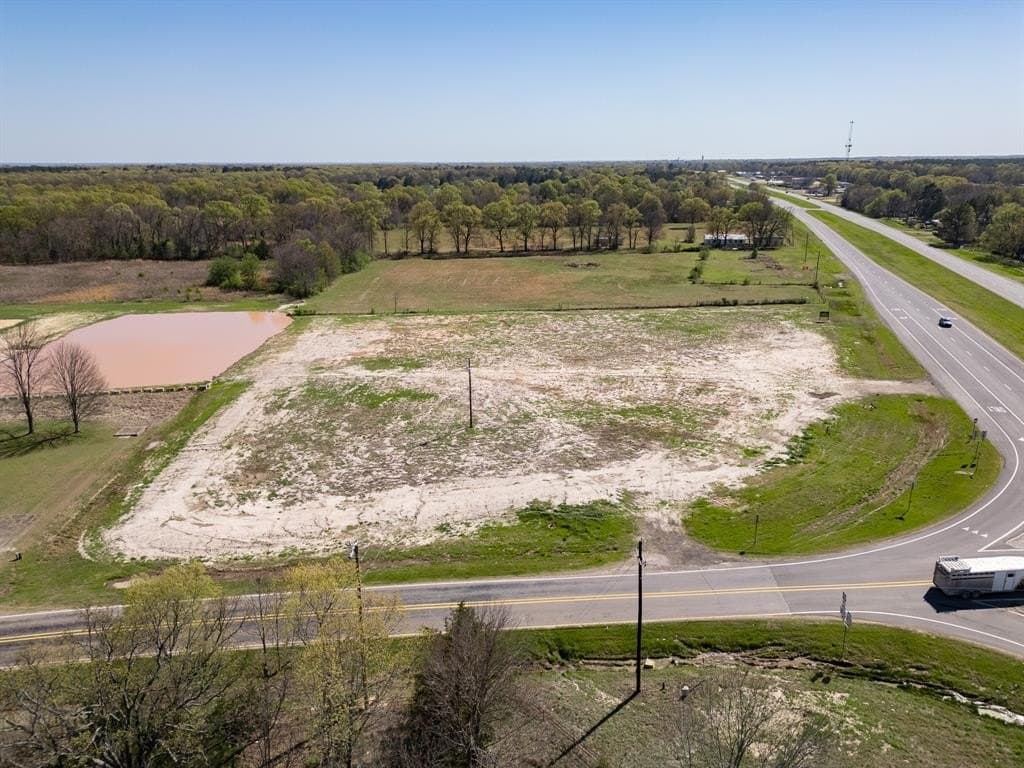 3.67 acres in Lamar County - photo 4