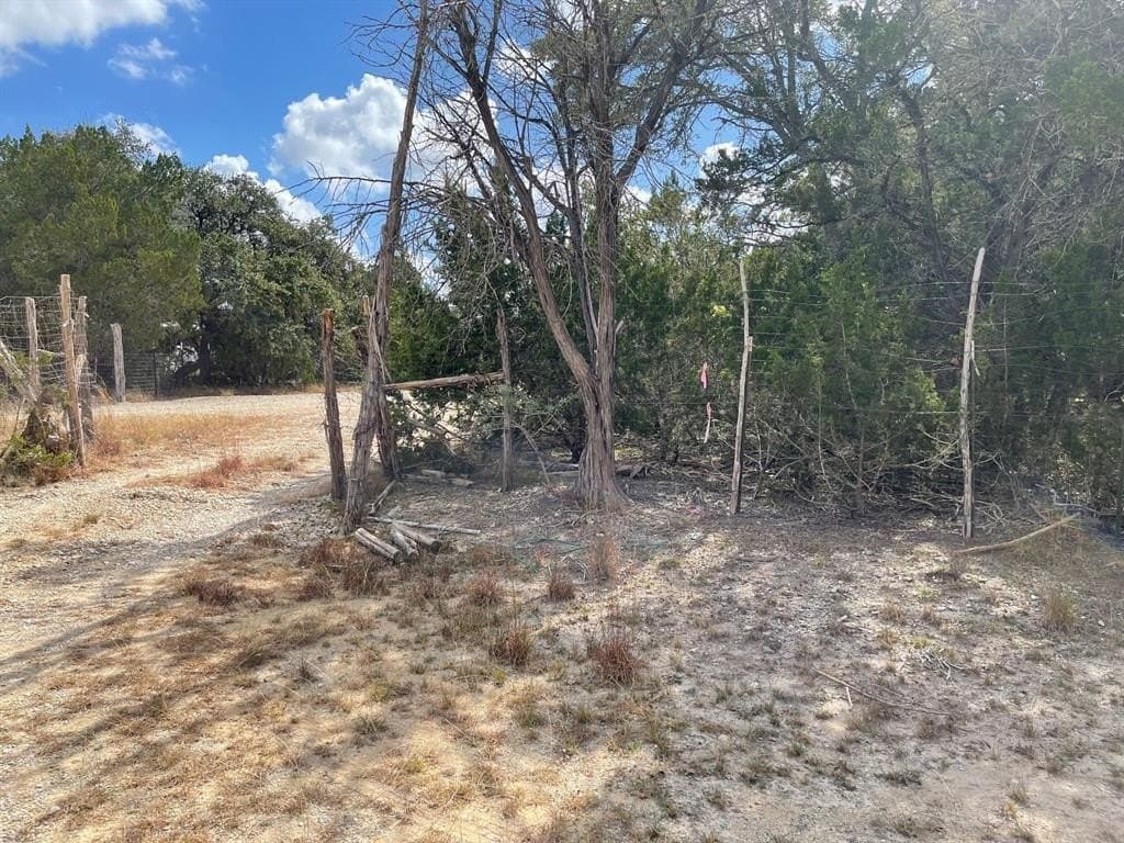 1.02 acres in Bandera County - photo 3