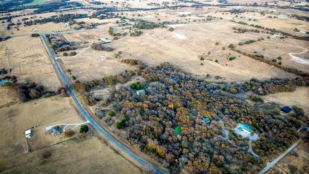 19.84 acres in Wise County - photo 7