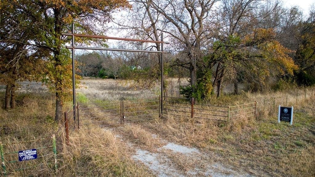 19.84 acres in Wise County - photo 6