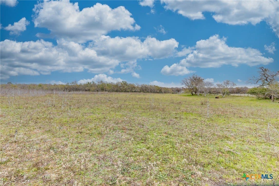 24.7 acres in Gonzales County - photo 17