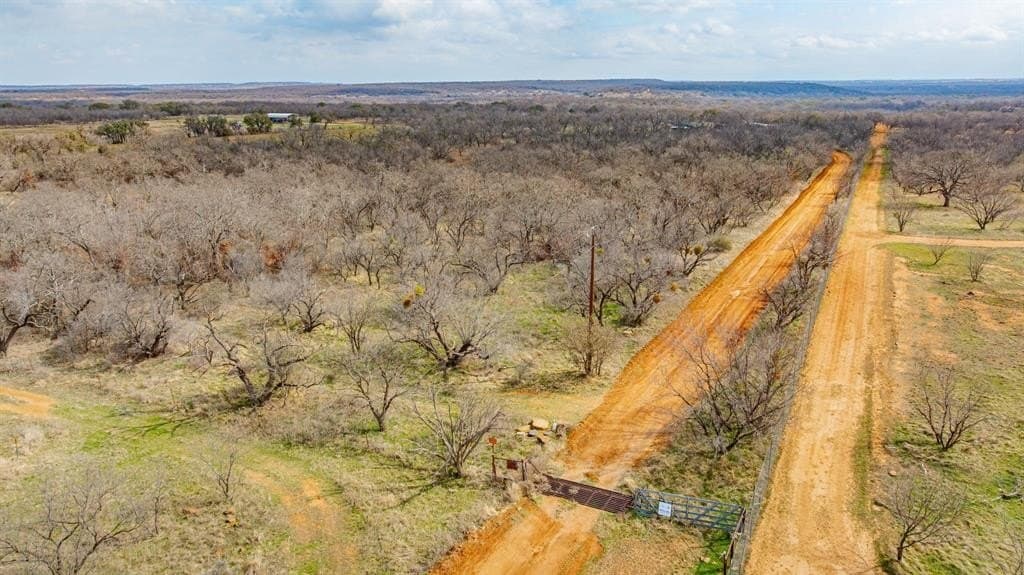 35.95 acres in Stephens County - photo 2