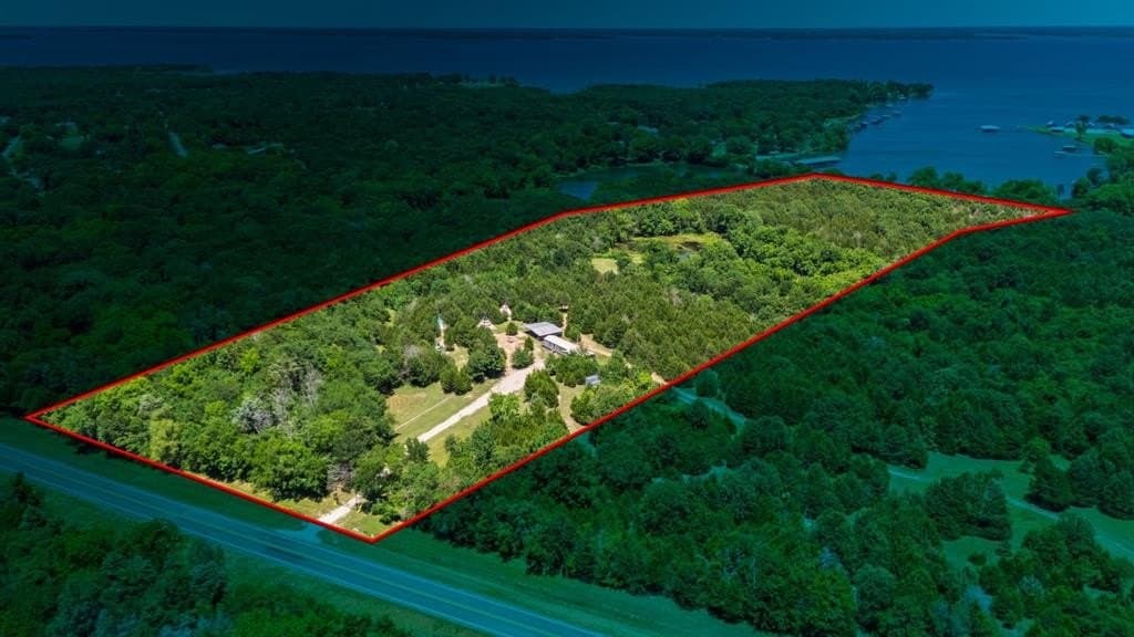 20 acres in Van Zandt County - photo 4