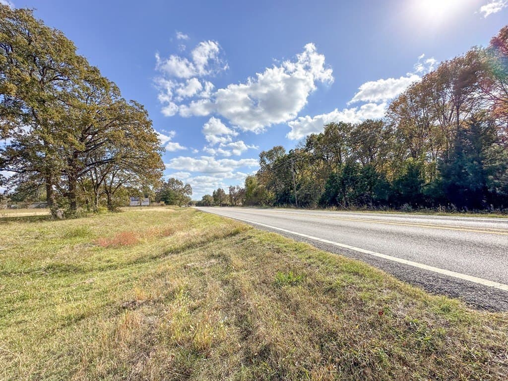 1.12 acres in Henderson County - photo 9