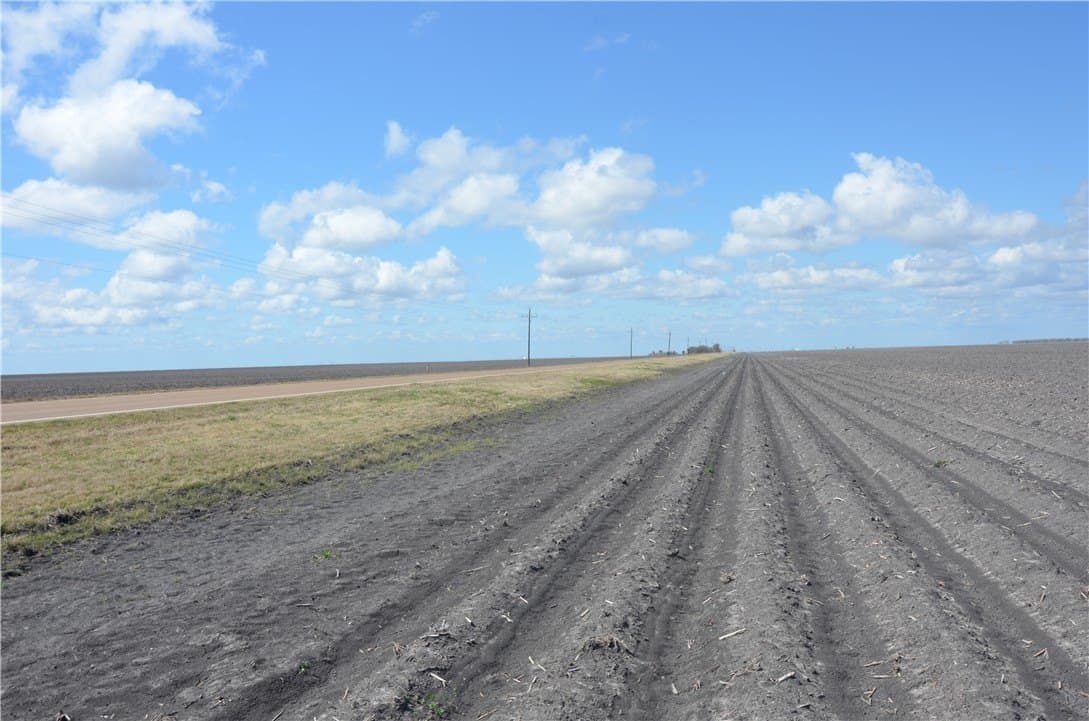174.4 acres in Refugio County - photo 18