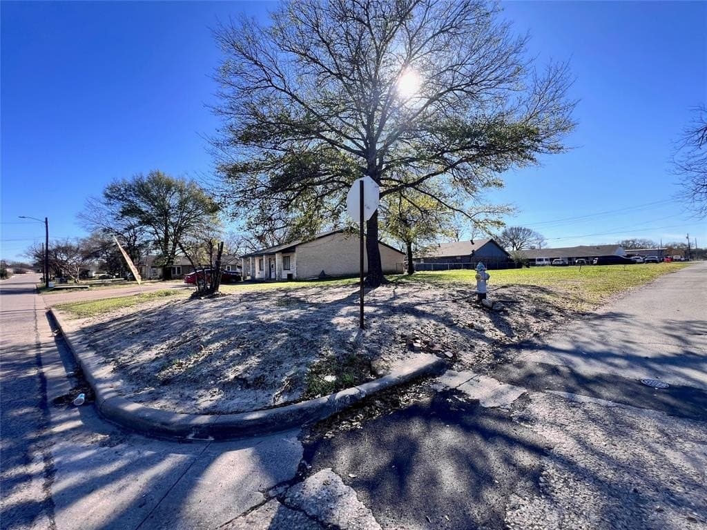 0.22 acres in Navarro County - photo 3