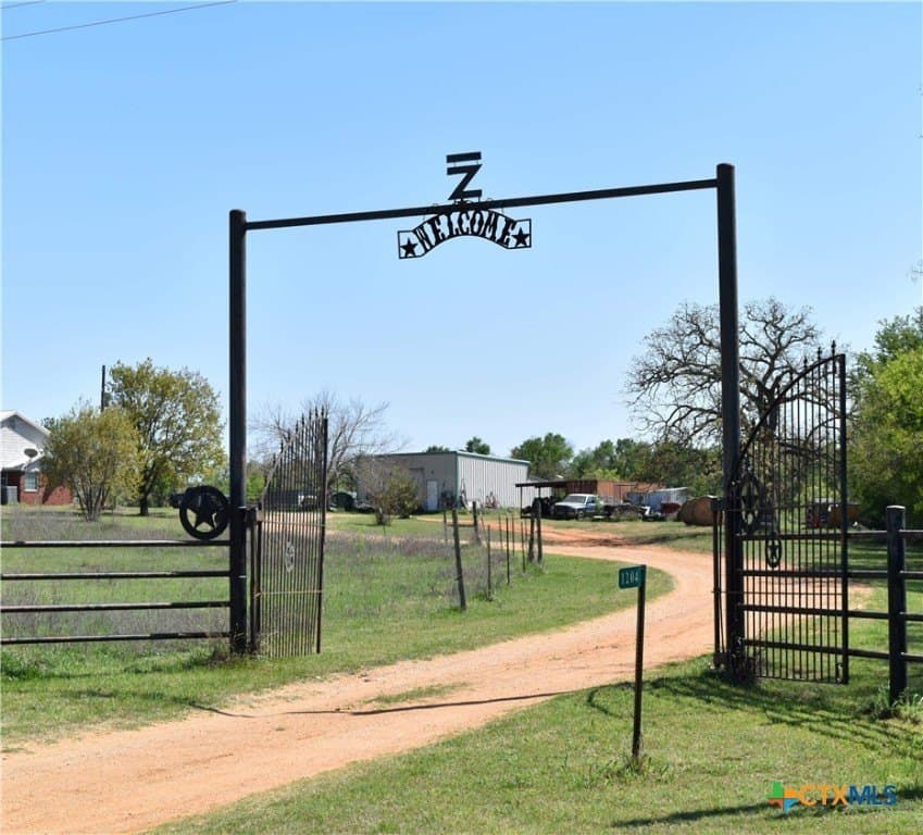 30 acres in Milam County - photo 3