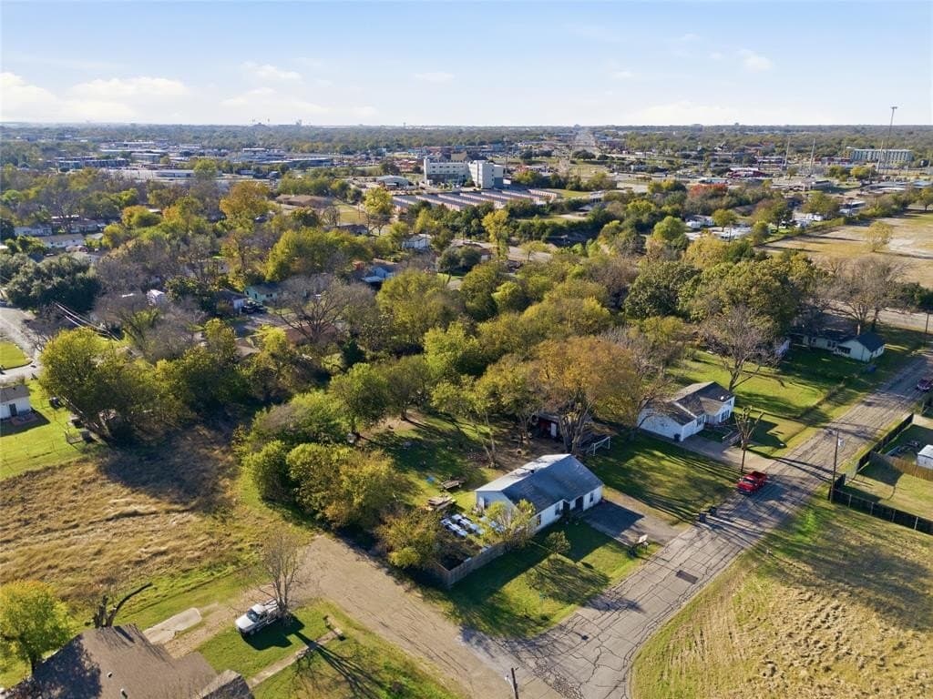 0.54 acres in McLennan County - photo 9